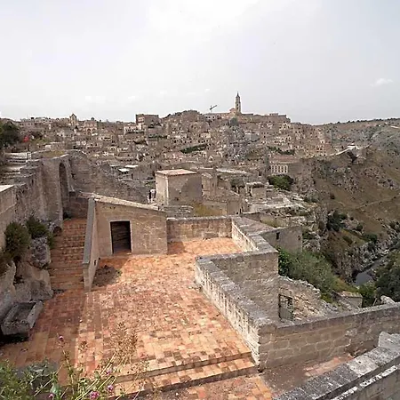 Bed and Breakfast La Pergola Ai Sassi 3*