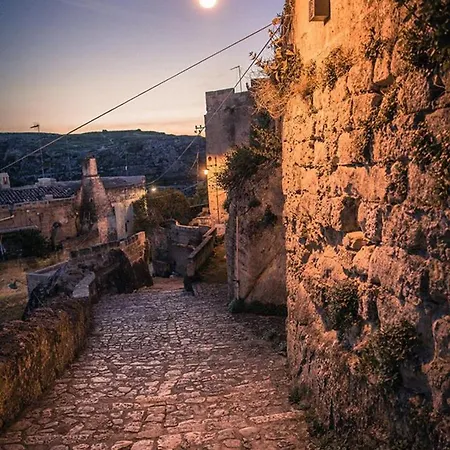 La Pergola Ai Sassi Alojamento de Acomodação e Pequeno-almoço Matera