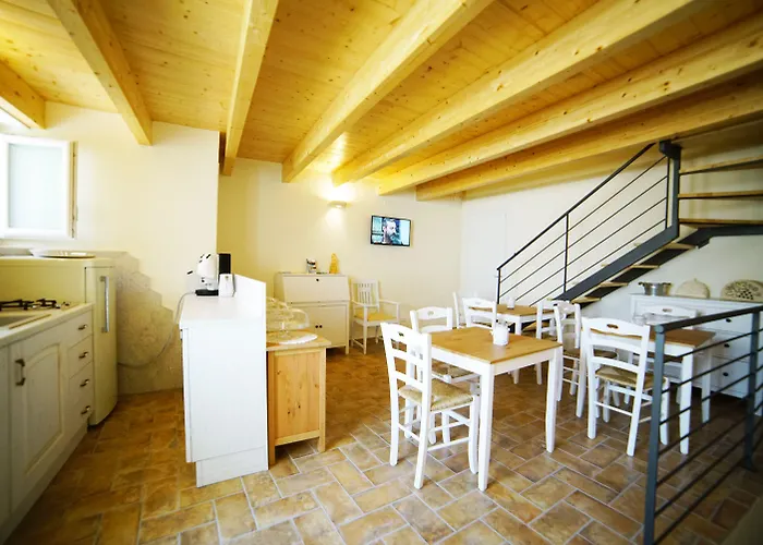 Bed & Breakfast La Pergola Ai Sassi